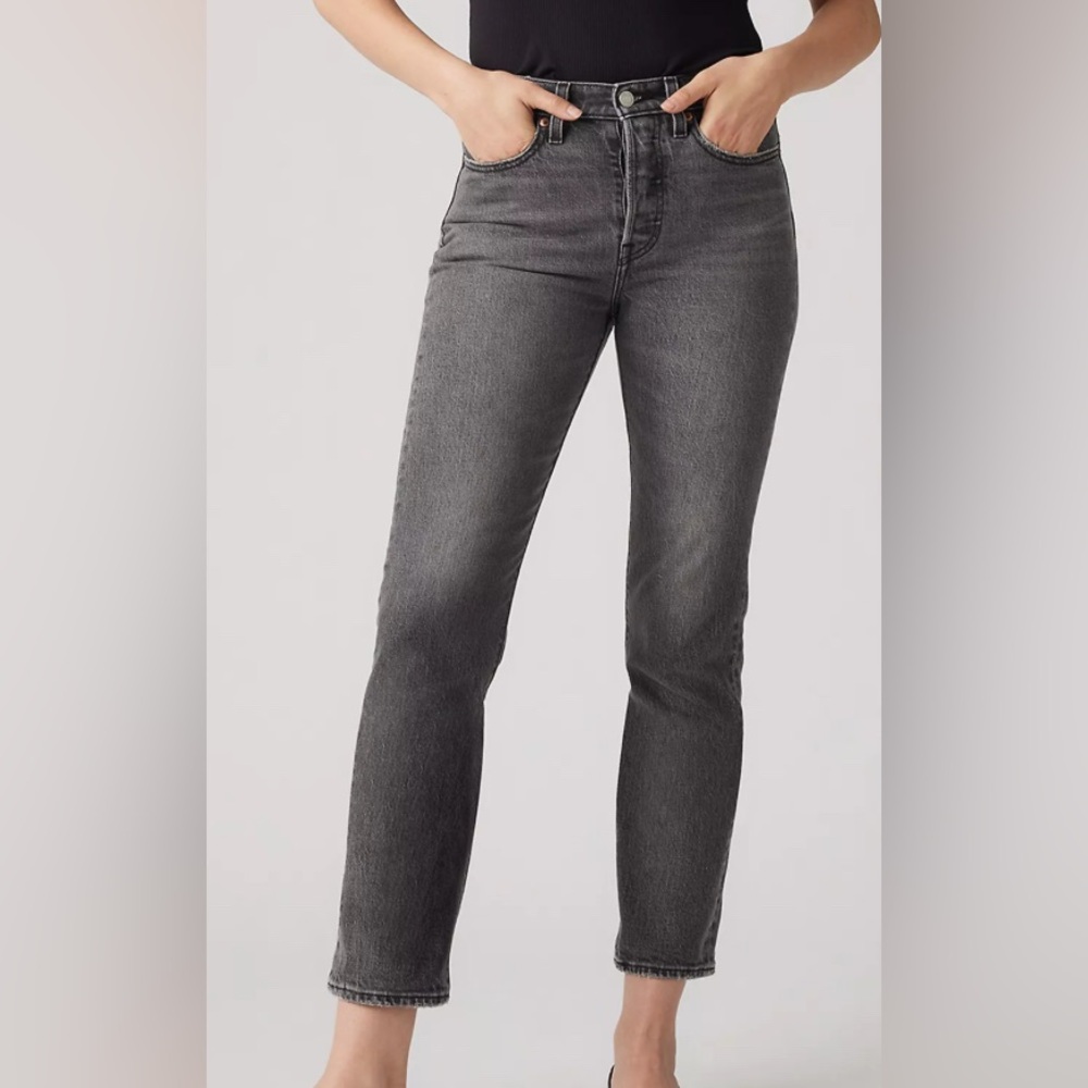 Levi’s Wedgie Straight Jeans